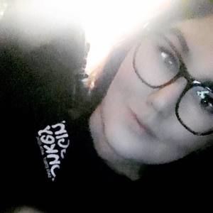 Meet your Posher, Amanda-marie